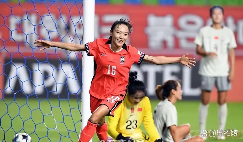 开云体育中心：四天两冠，上海女足小花傲然绽放